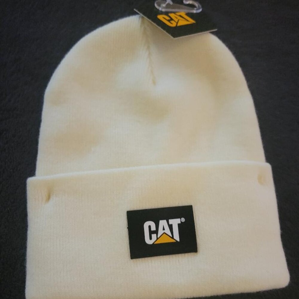 Cat label cuff beanie